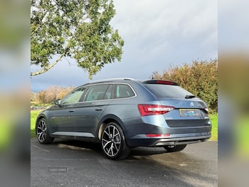 Used Skoda Superb 2017 for sale - 76228447: Photo 3