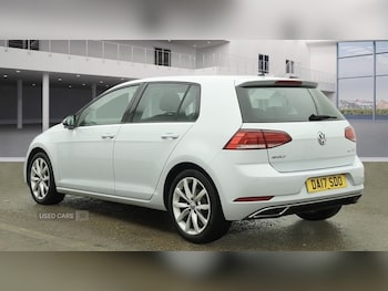 Used Volkswagen Golf 2017 for sale - 77565249: Photo