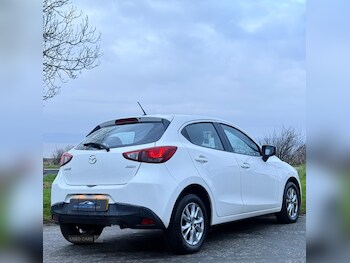 Used Mazda Mazda2 2016 for sale - 77321174: Photo