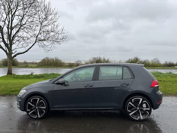 Used Volkswagen Golf 2018 for sale - 79727505: Photo