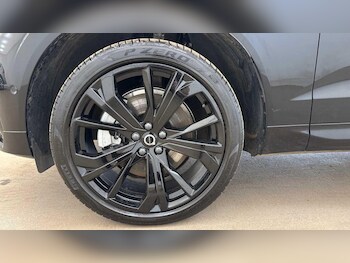 Used Volvo XC60 2025 for sale - 78561195: Photo