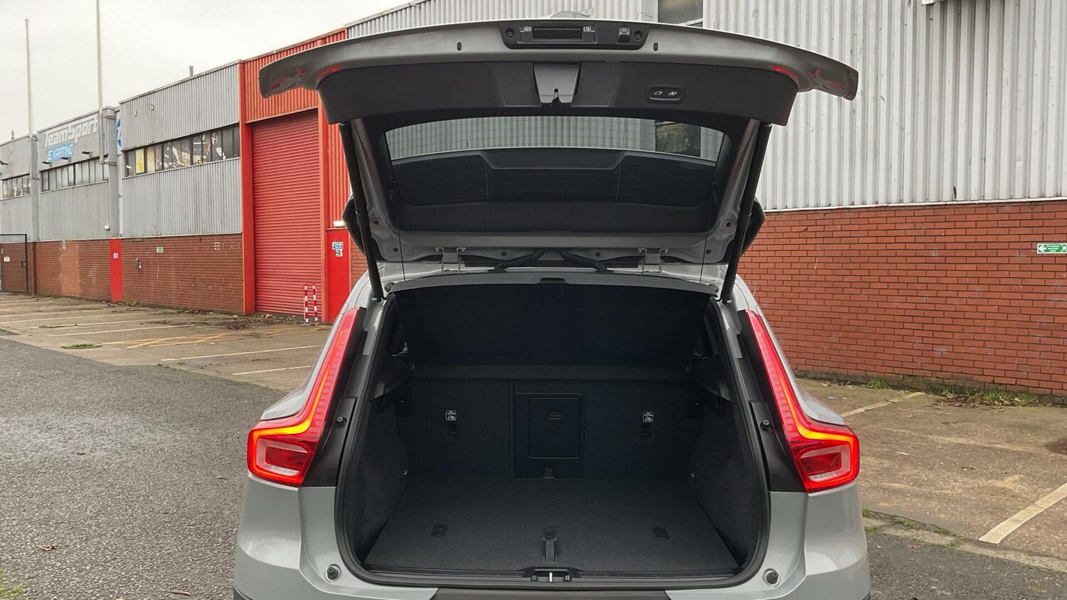 Used Volvo XC40 2025 for sale - 76825160: Photo 14