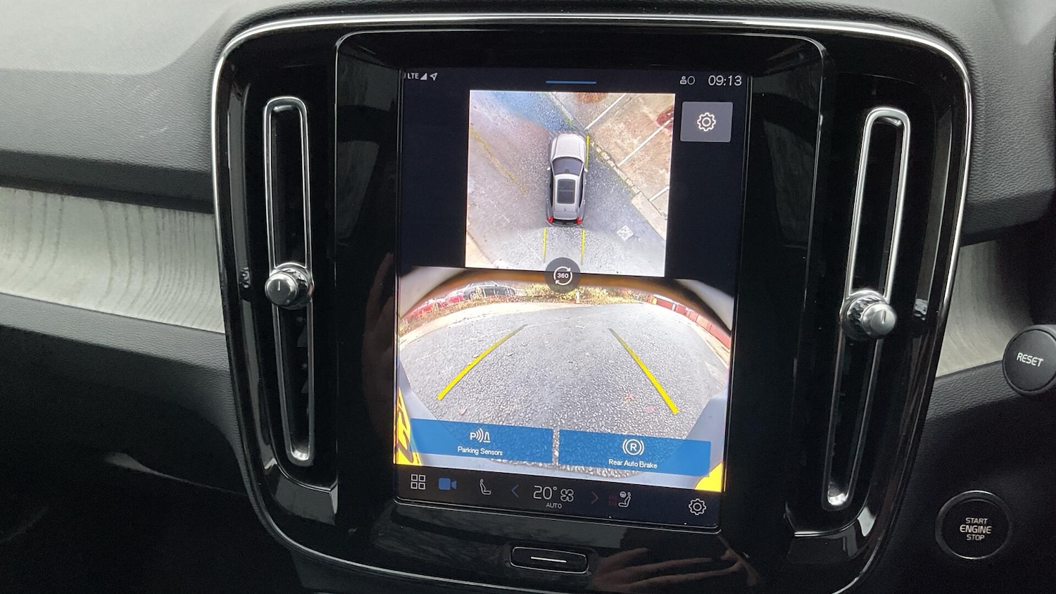 Used Volvo XC40 2025 for sale - 76825160: Photo 20