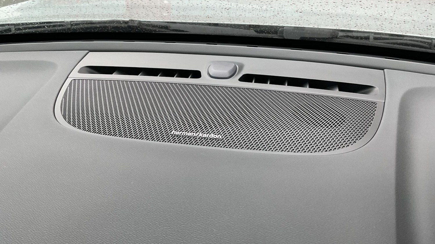 Used Volvo XC40 2025 for sale - 76825160: Photo 26