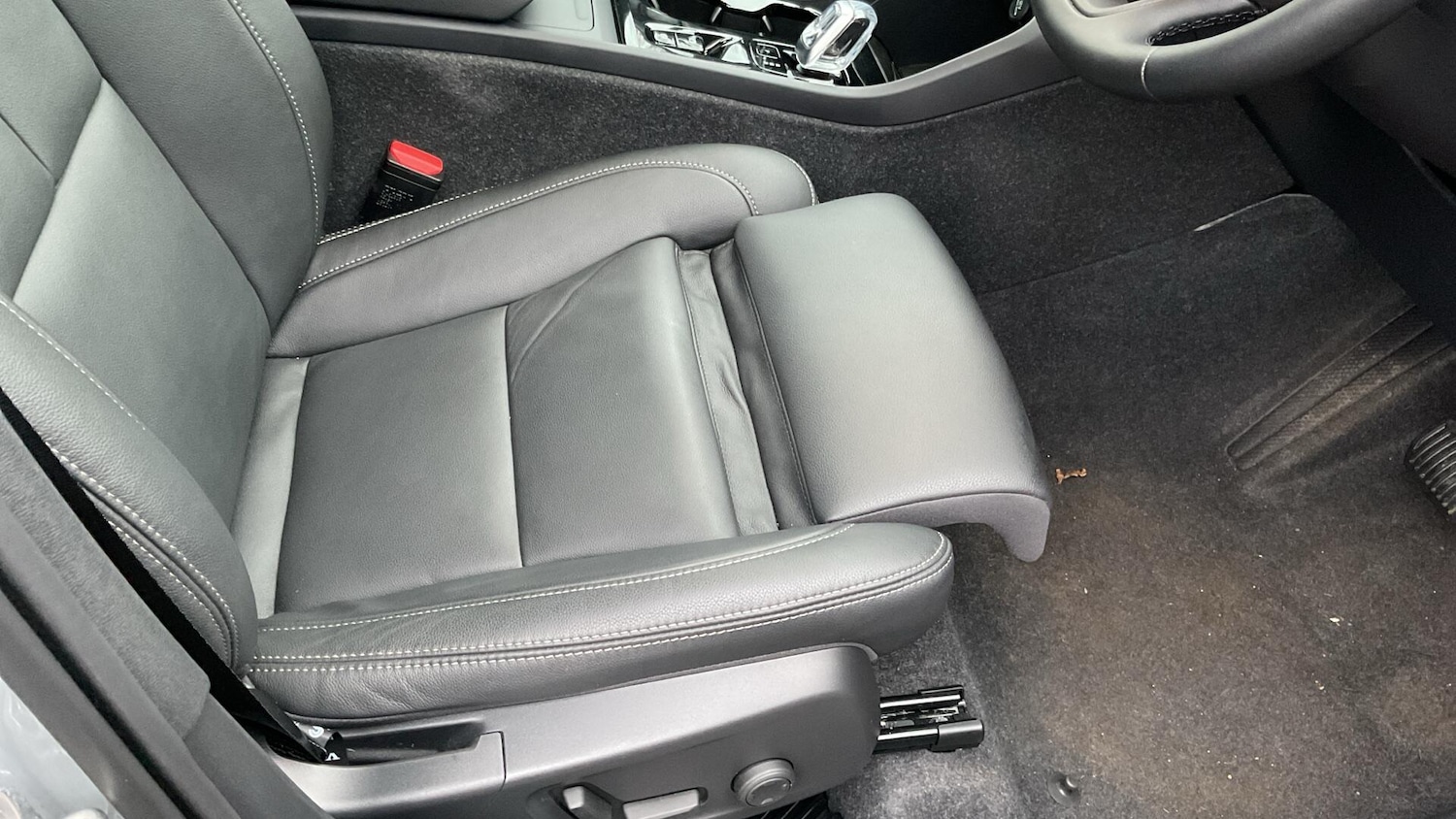 Used Volvo XC40 2025 for sale - 76825160: Photo 31