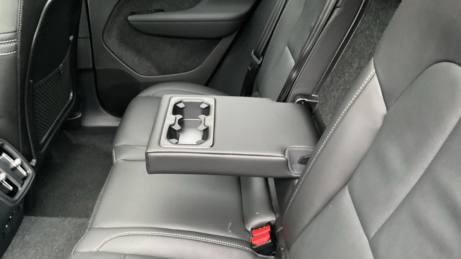 Used Volvo XC40 2025 for sale - 76825160: Photo 35