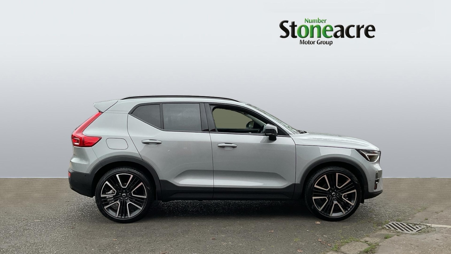 Used Volvo XC40 2025 for sale - 76825160: Photo 4