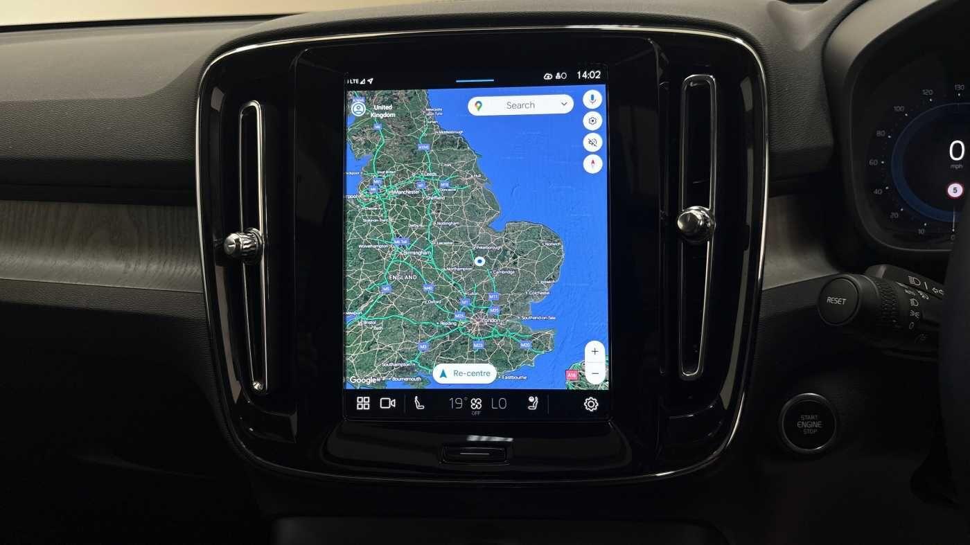 Used Volvo XC40 2024 for sale - 76753350: Photo 37