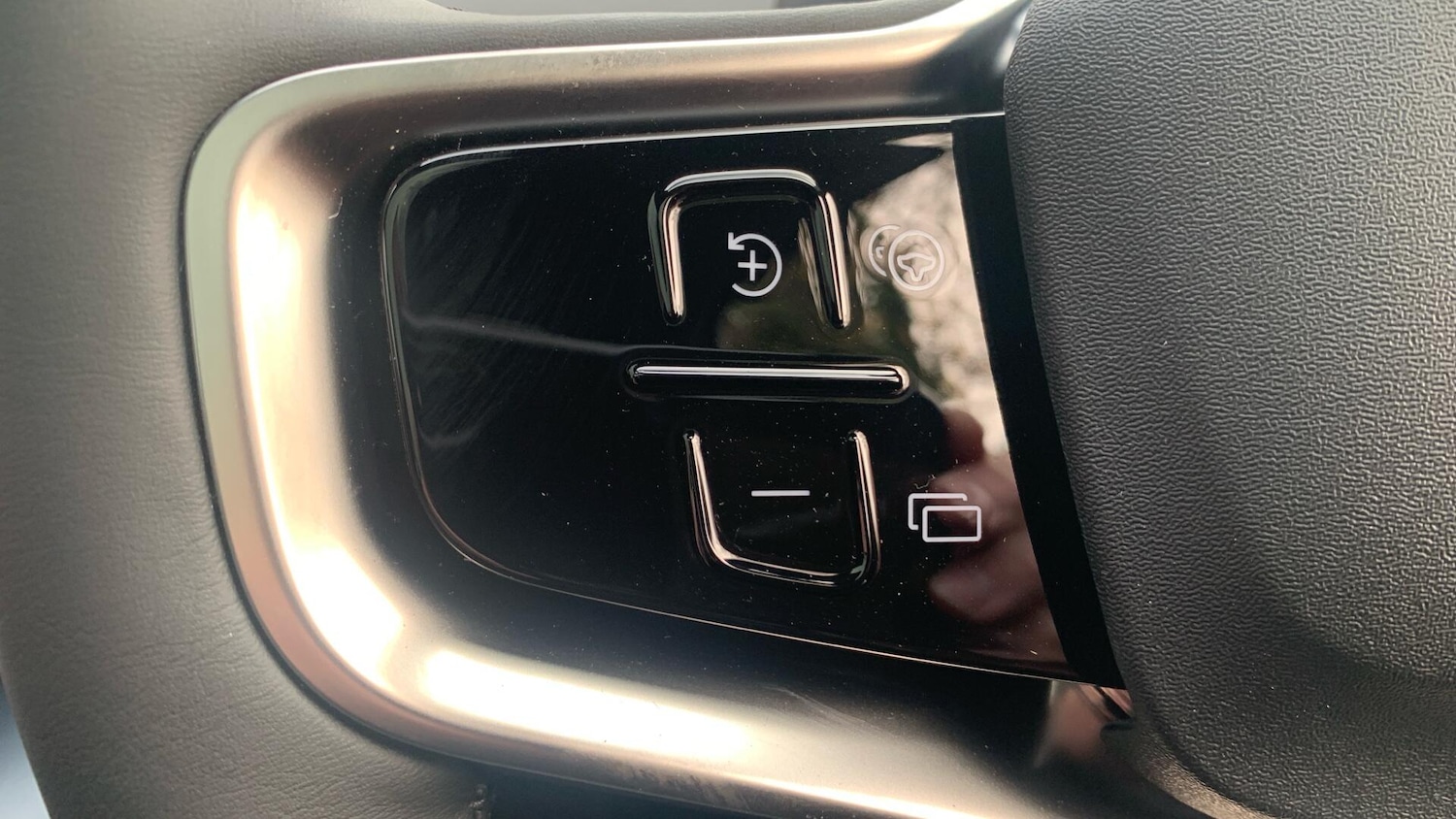 Used Volvo EX30 2025 for sale - 76824009: Photo 21