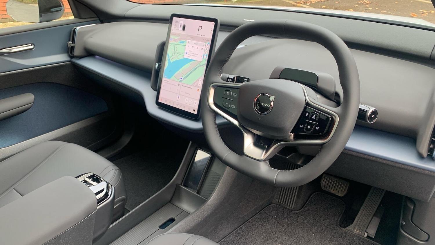 Used Volvo EX30 2025 for sale - 76824009: Photo 4