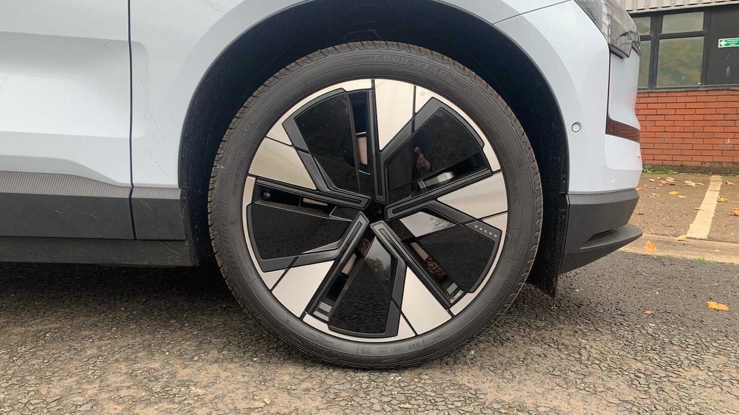 Used Volvo EX30 2025 for sale - 76824009: Photo 9