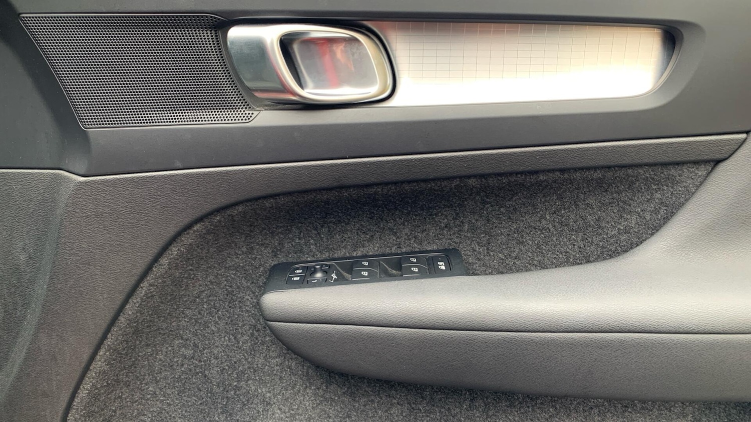 Used Volvo XC40 2022 for sale - 77132008: Photo 30