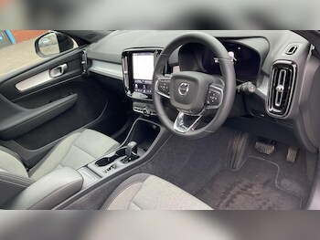 Used Volvo XC40 2023 for sale - 78481640: Photo