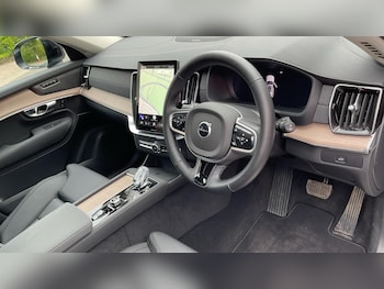 Used Volvo XC90 2025 for sale - 78504552: Photo