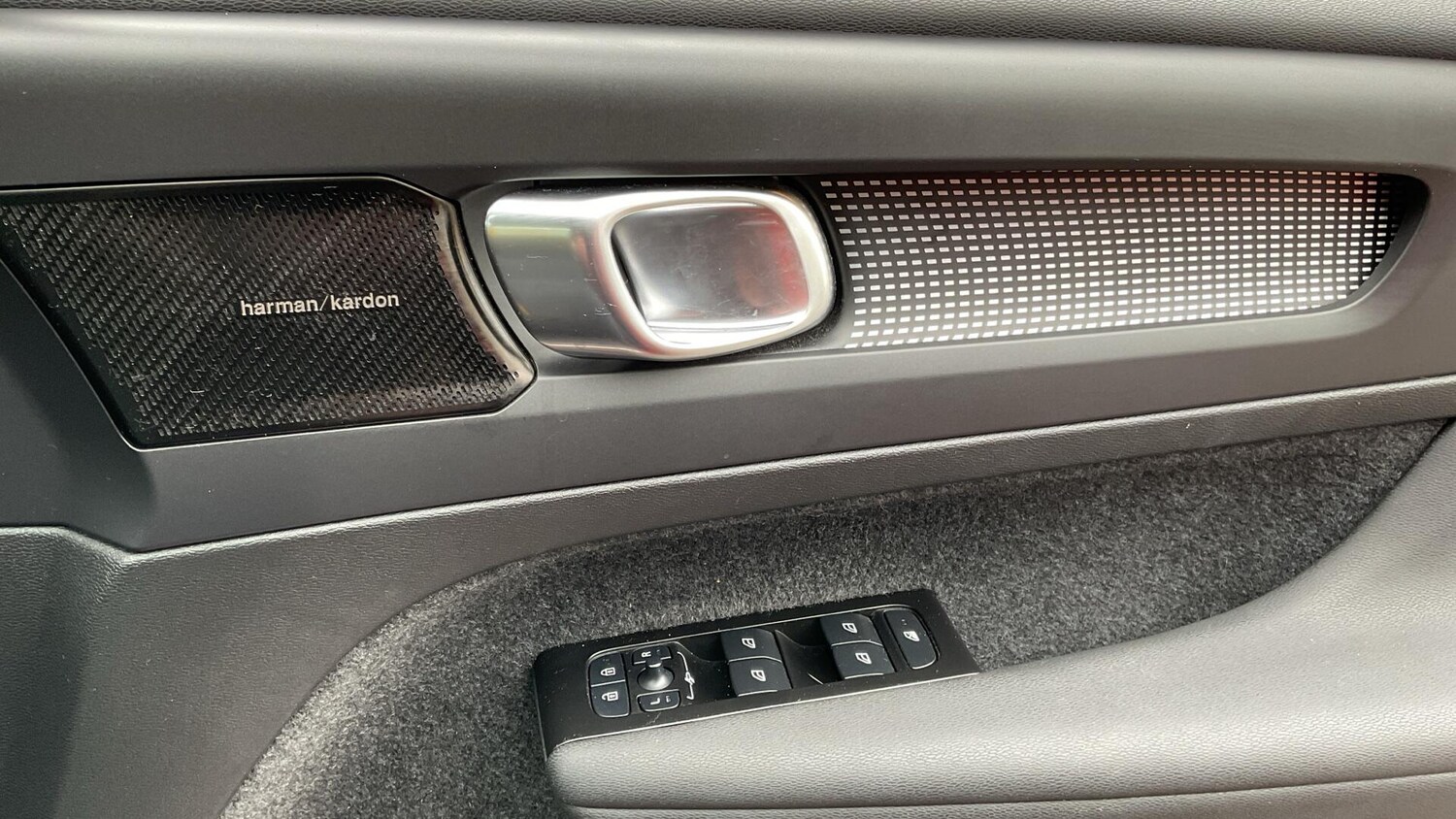 Used Volvo XC40 2021 for sale - 78007301: Photo 29