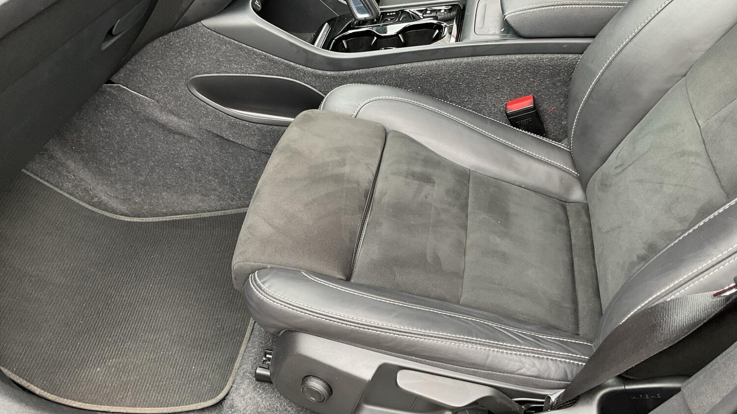 Used Volvo XC40 2021 for sale - 78007301: Photo 30