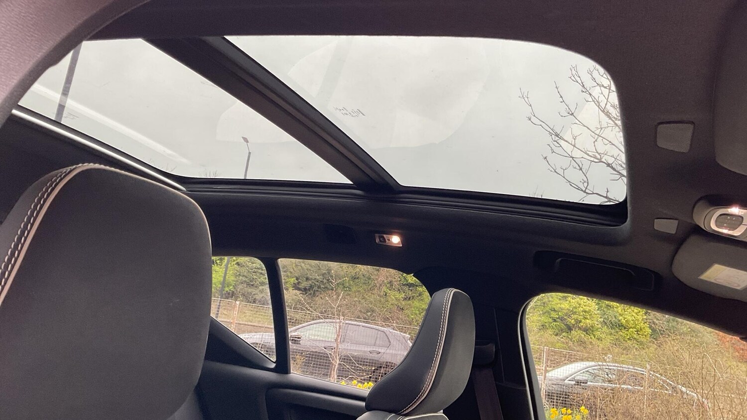 Used Volvo XC40 2021 for sale - 78007301: Photo 31