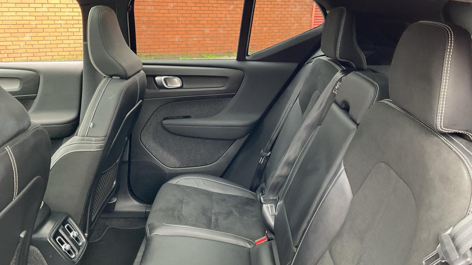 Used Volvo XC40 2021 for sale - 78007301: Photo 33