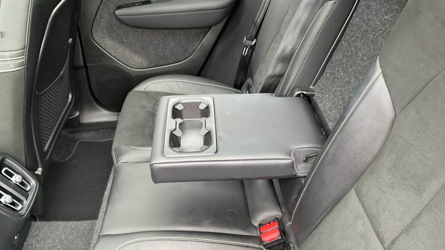 Used Volvo XC40 2021 for sale - 78007301: Photo 34