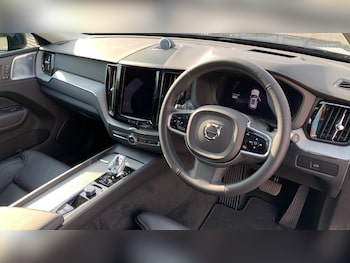 Used Volvo XC60 2024 for sale - 78989283: Photo