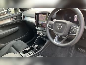 Used Volvo XC40 2025 for sale - 79496732: Photo