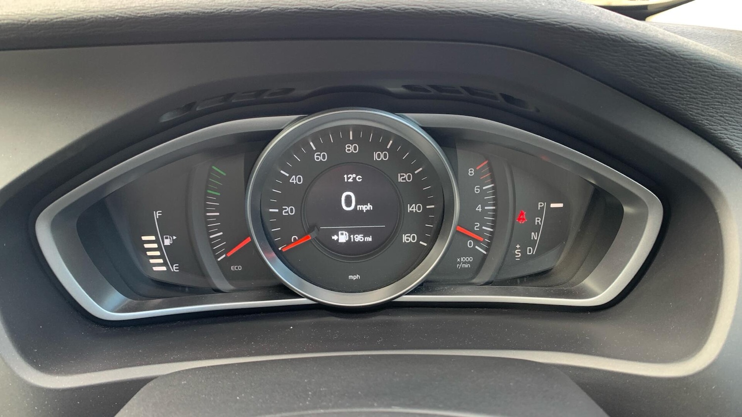 Used Volvo V40 2016 for sale - 78085961: Photo 11