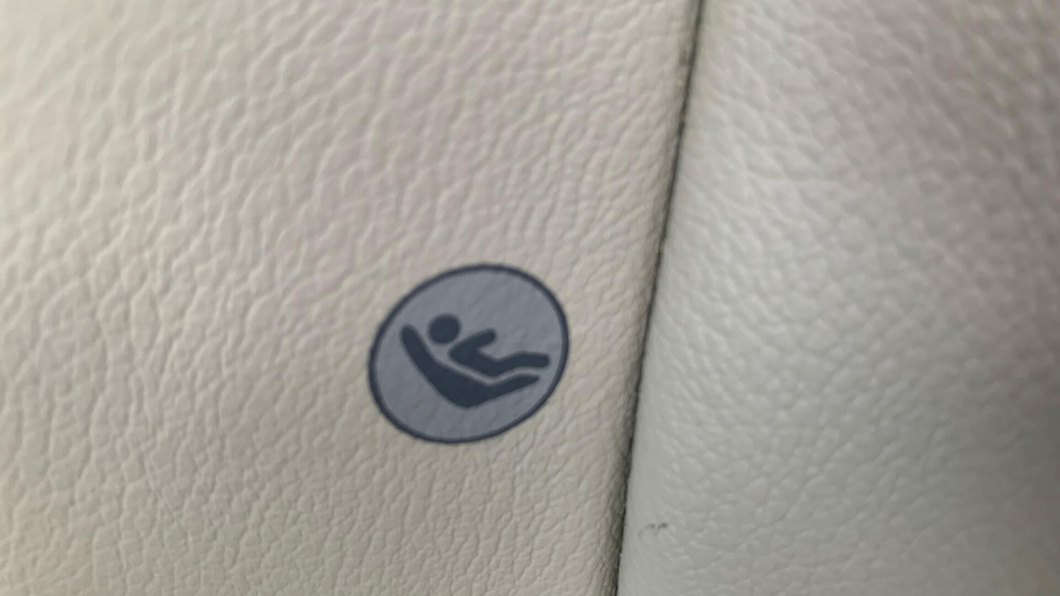 Used Volvo V40 2016 for sale - 78085961: Photo 37