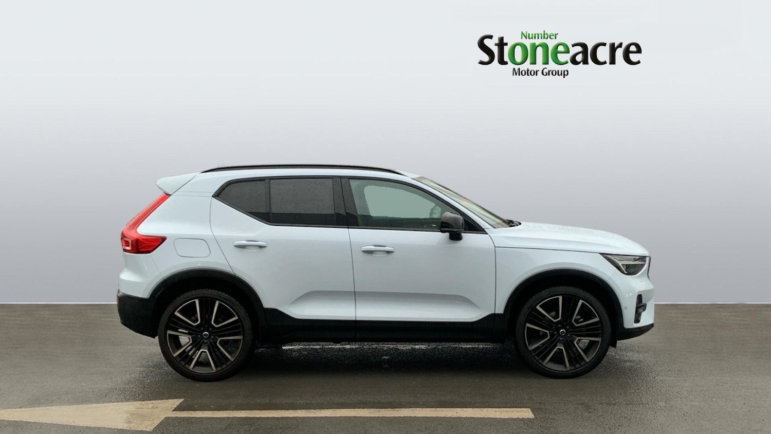 Used Volvo XC40 2025 for sale - 78047279: Photo 3