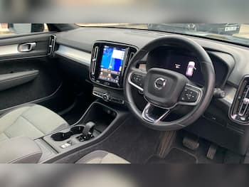 Used Volvo XC40 2024 for sale - 79634277: Photo