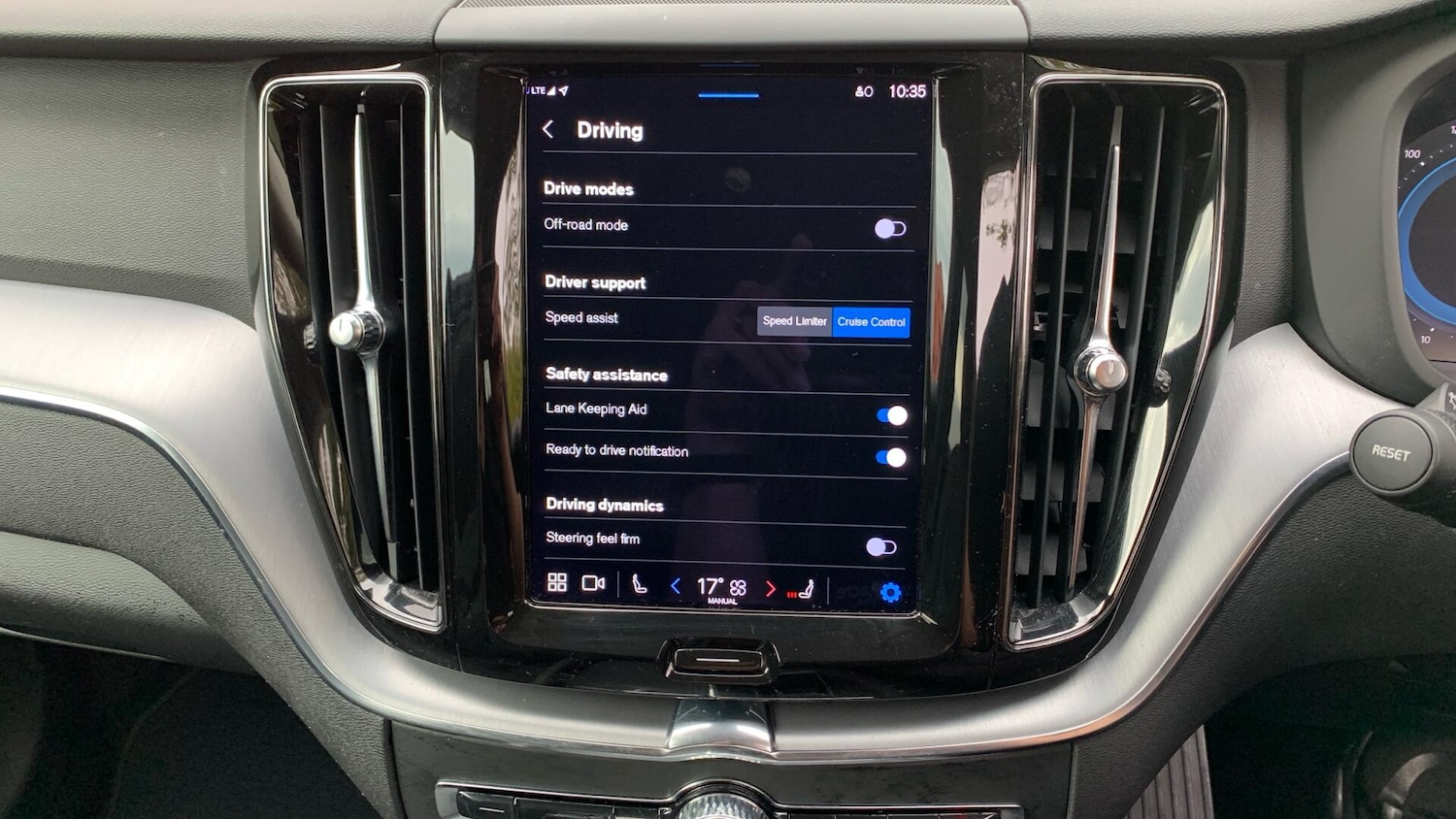 Used Volvo XC60 2022 for sale - 76918612: Photo 18