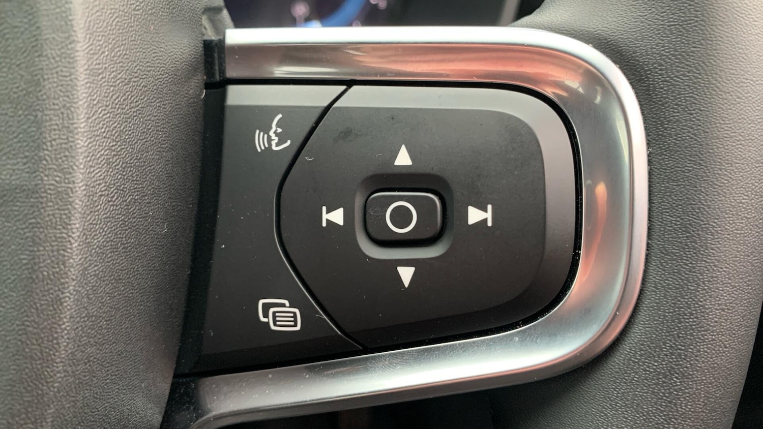 Used Volvo XC40 2024 for sale - 77202520: Photo 22