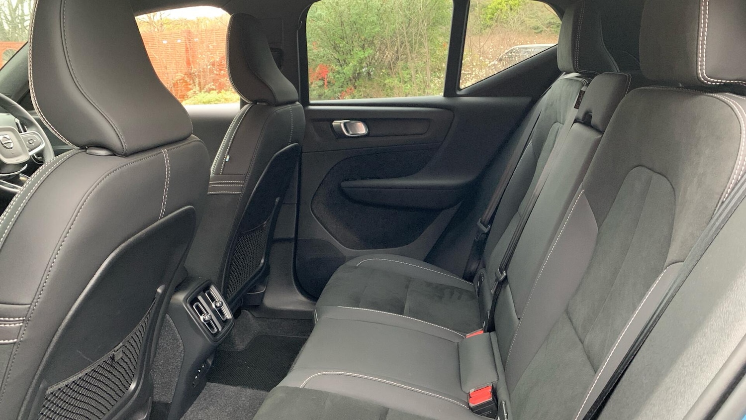 Used Volvo XC40 2024 for sale - 77202520: Photo 33