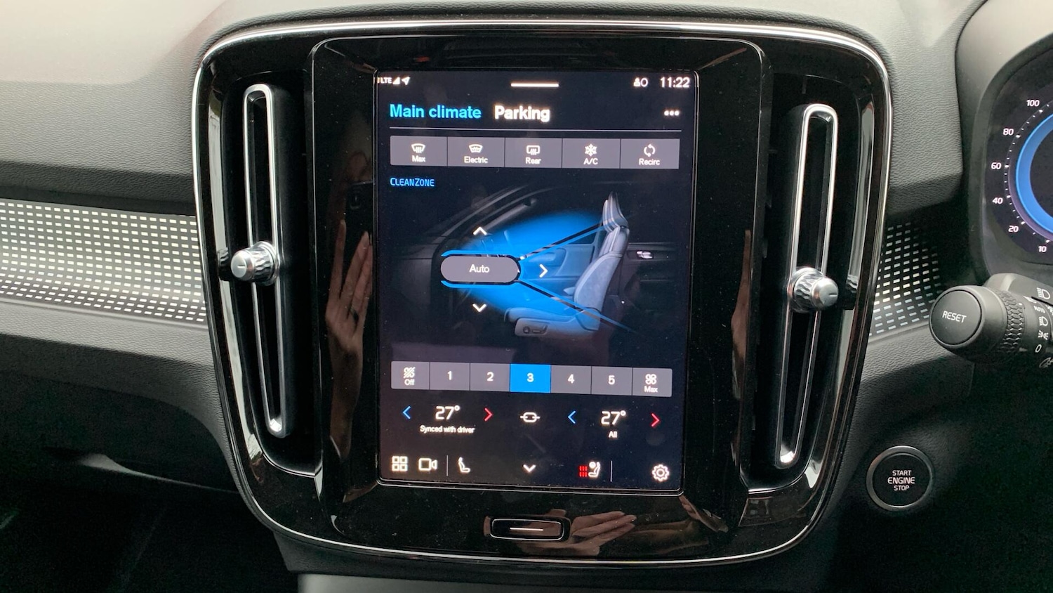 Used Volvo XC40 2024 for sale - 77202520: Photo 39