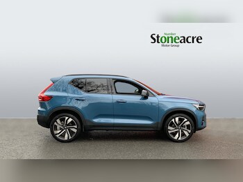 Used Volvo XC40 2024 for sale - 77202520: Photo