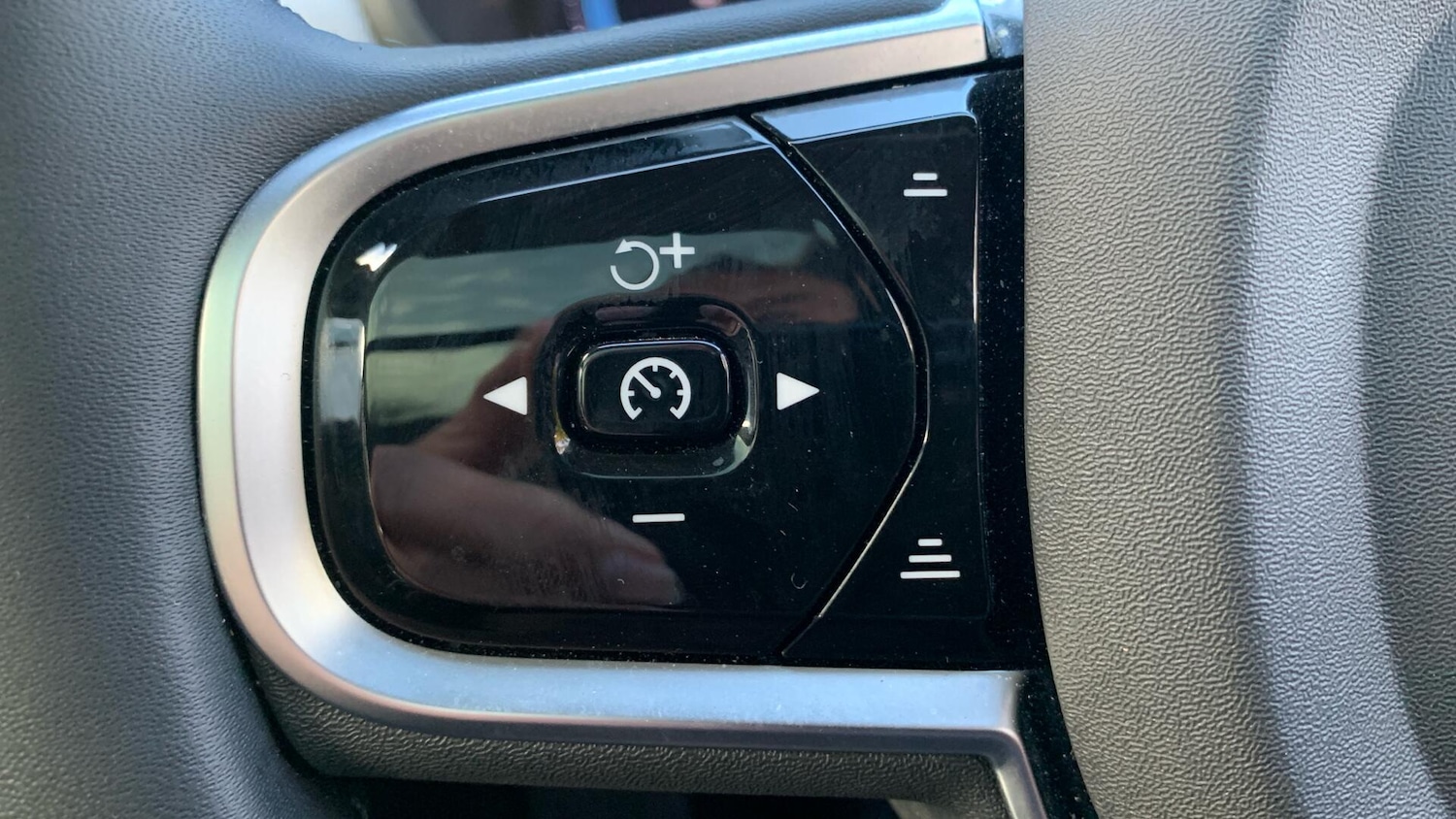 Used Volvo V90 2024 for sale - 76701854: Photo 21