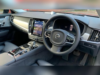 Used Volvo V90 2024 for sale - 76701854: Photo