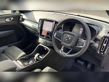 Used Volvo XC40 2024 for sale - 79645372: Photo