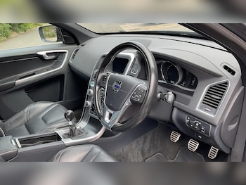 Used Volvo XC60 2017 for sale - 75601595: Photo