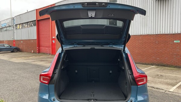 Used Volvo XC40 2024 for sale - 75697440: Photo 13