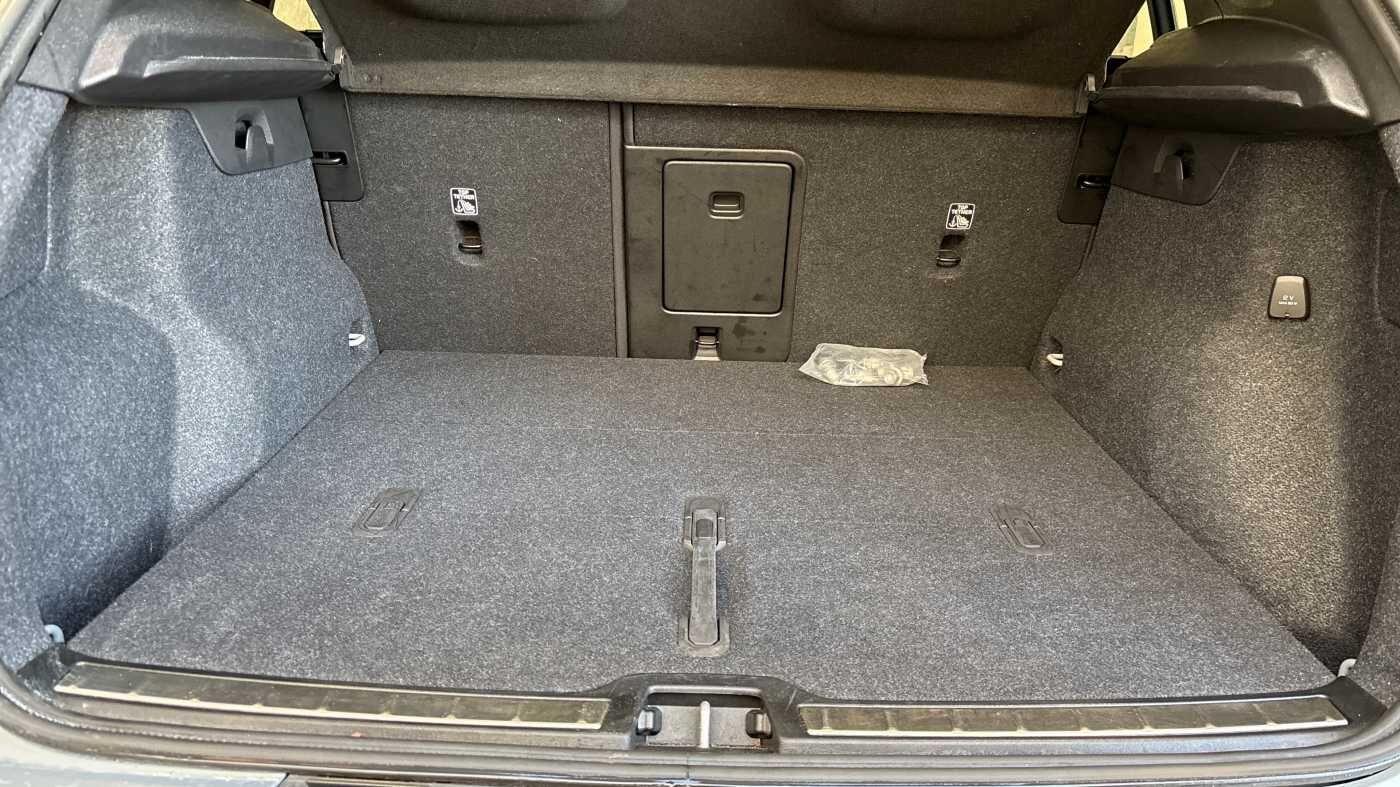 Used Volvo XC40 for sale - 77769629: Photo 4