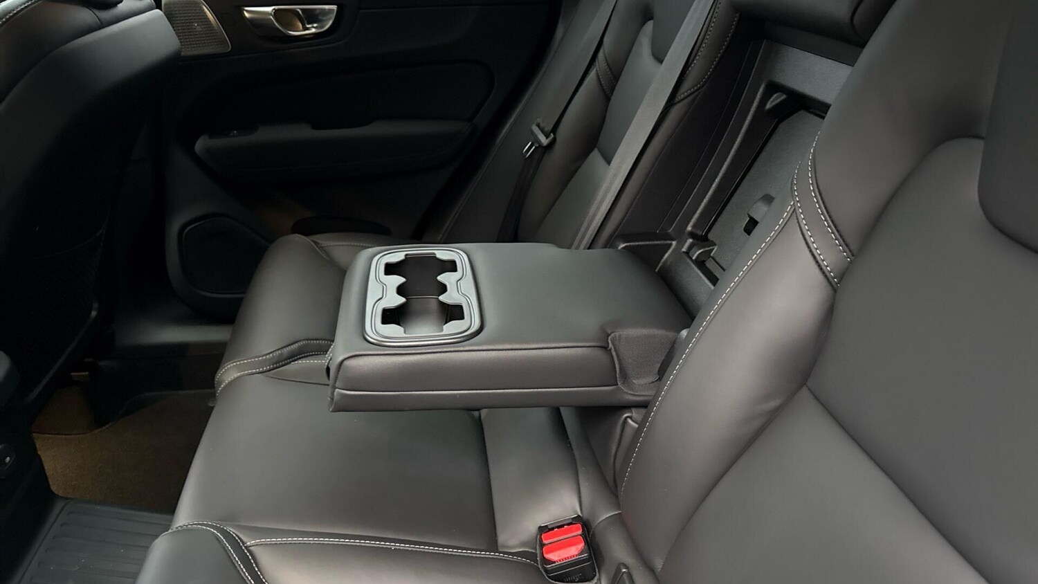 Used Volvo XC60 2026 for sale - 78072974: Photo 11