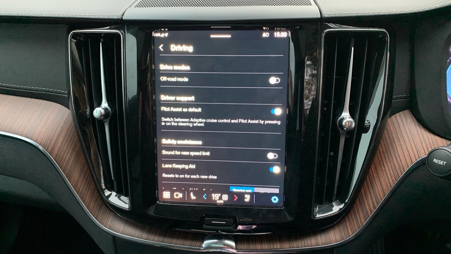 Used Volvo XC60 2024 for sale - 74396109: Photo 17