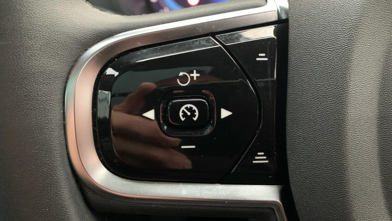 Used Volvo XC60 2024 for sale - 74396109: Photo 21