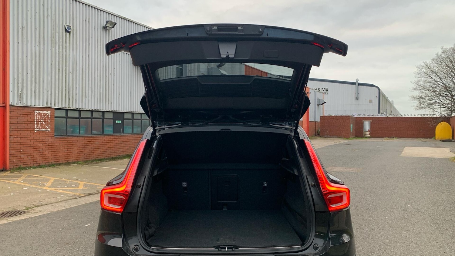 Used Volvo XC40 for sale - 78128065: Photo 13