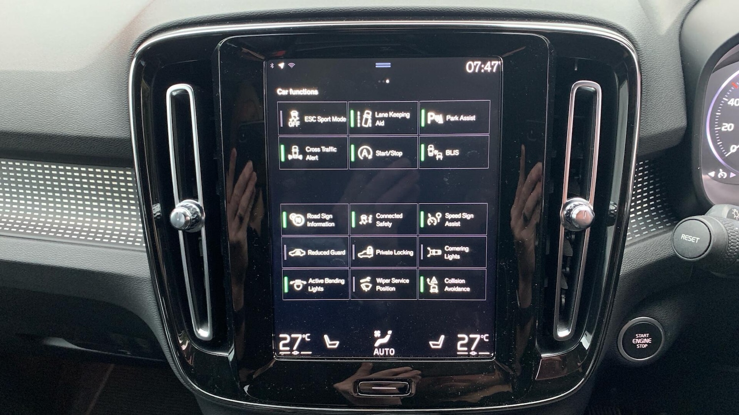 Used Volvo XC40 for sale - 78128065: Photo 17