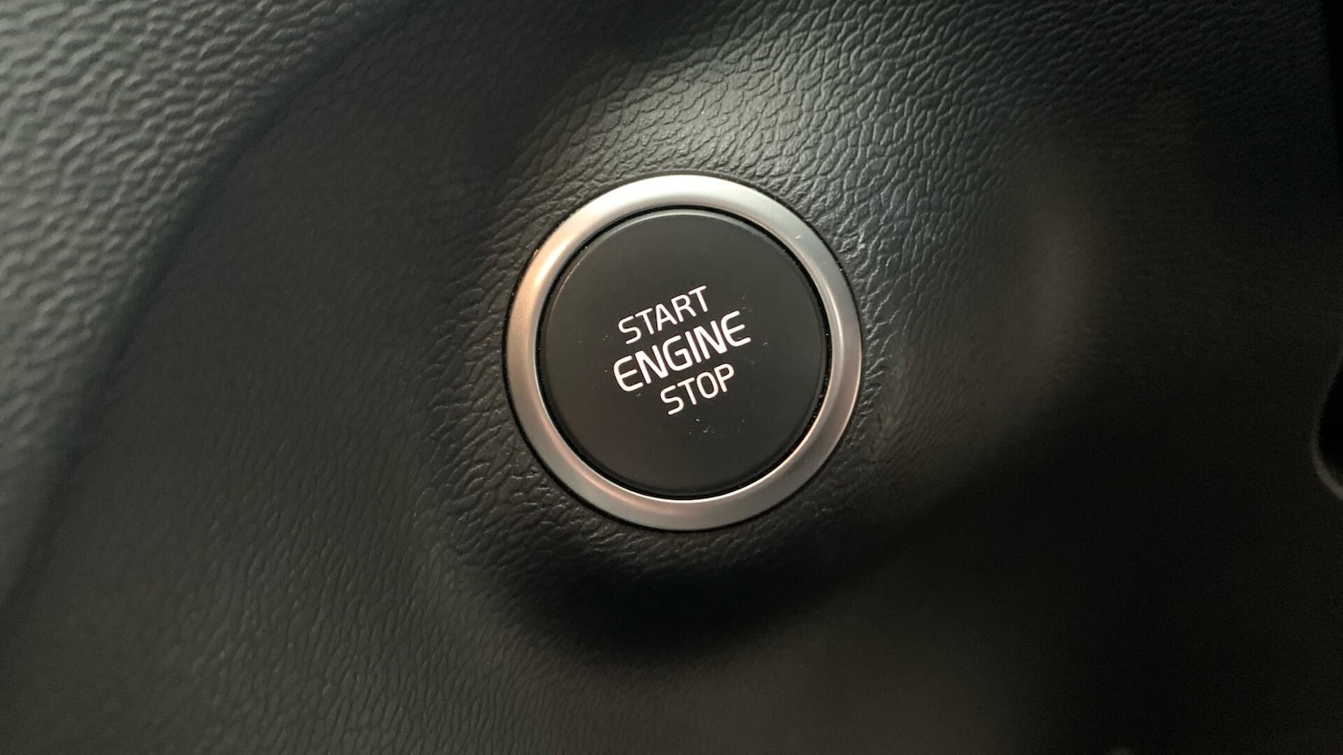 Used Volvo XC40 for sale - 78128065: Photo 27