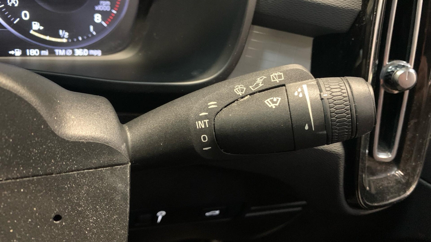 Used Volvo XC40 2020 for sale - 76398683: Photo 23