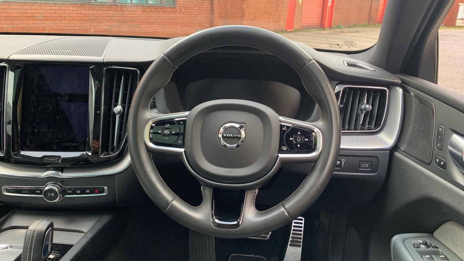 Used Volvo XC60 2020 for sale - 76607357: Photo 11