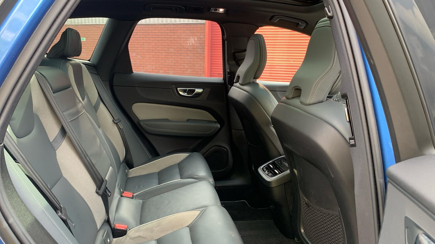 Used Volvo XC60 2020 for sale - 76607357: Photo 7