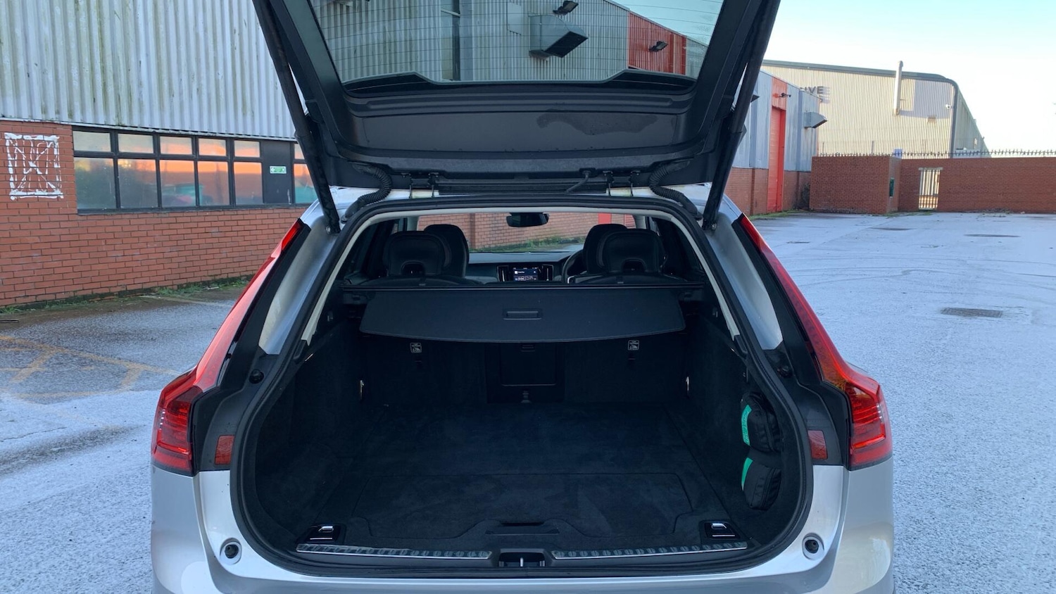 Used Volvo V90 Cross Country 2021 for sale - 77175764: Photo 13